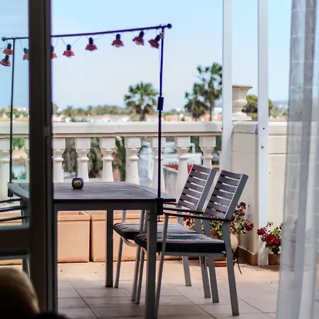 Apartment In Almadraba