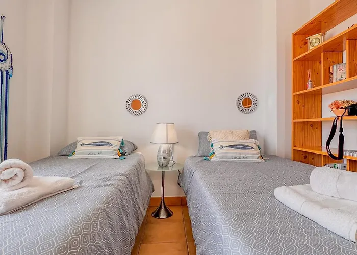 In Almadraba Apartamento